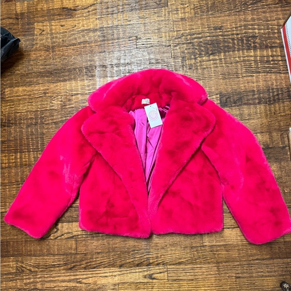 Pink fur coat - Picture 1 of 3